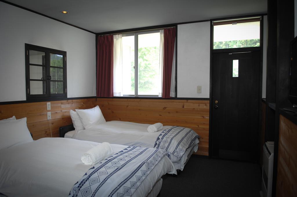 The Phat House Hakuba Rom bilde
